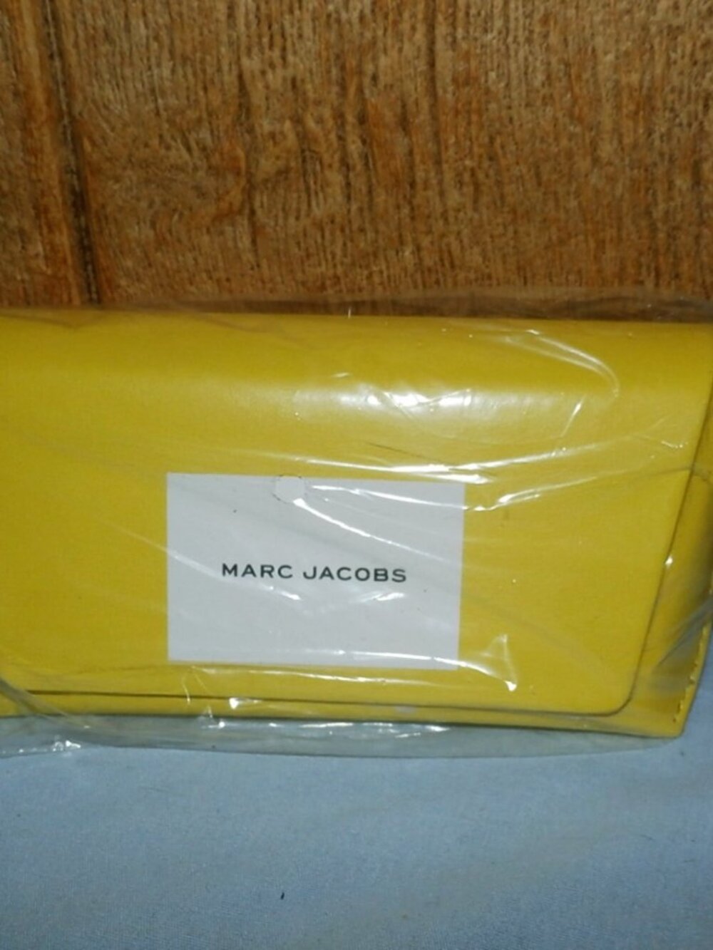 NEW Sealed Marc Jacobs yellow Leather Case for sunglasses / glasses